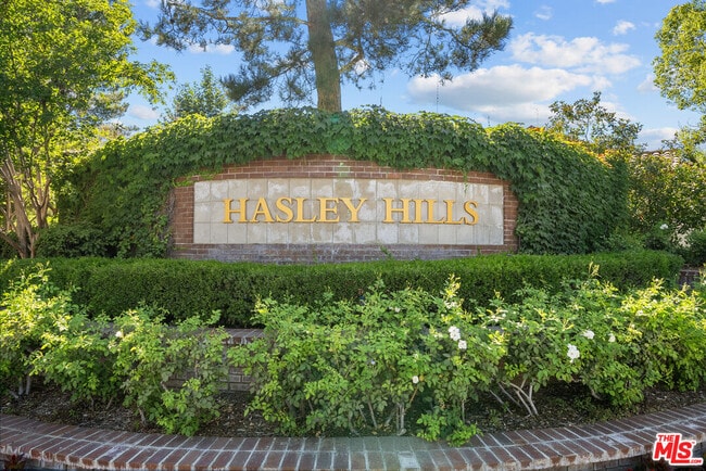 Building Photo - 28123 Gibraltar Ln