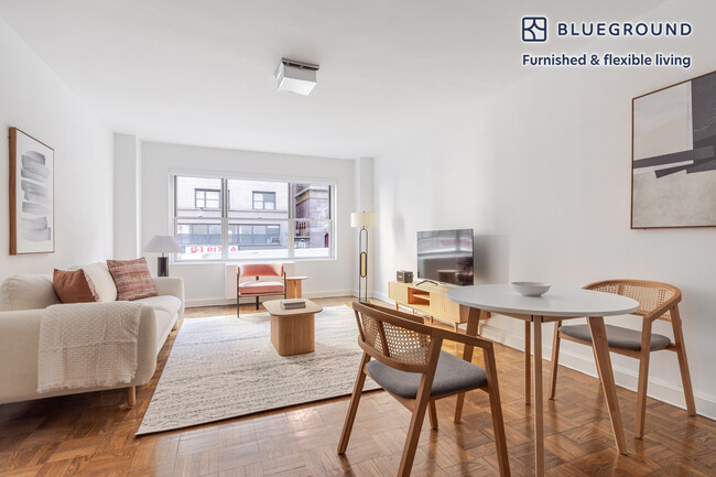 Building Photo - 136 E 55th St