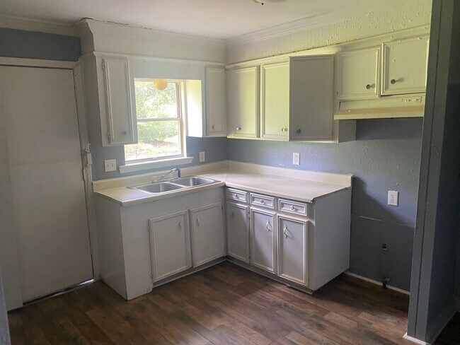 Building Photo - 7034 Brandtway St