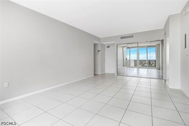 Building Photo - 140 Seaview Ct