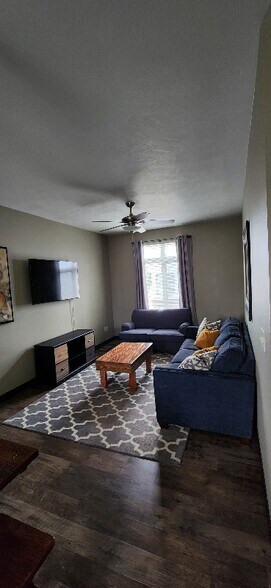 Building Photo - 234 E Residence Pl