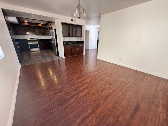 Building Photo - 5122 Rosemead Blvd