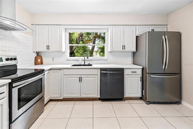 Building Photo - 3607 E 24th Ave