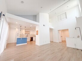 Building Photo - 3598 Meadowlark St
