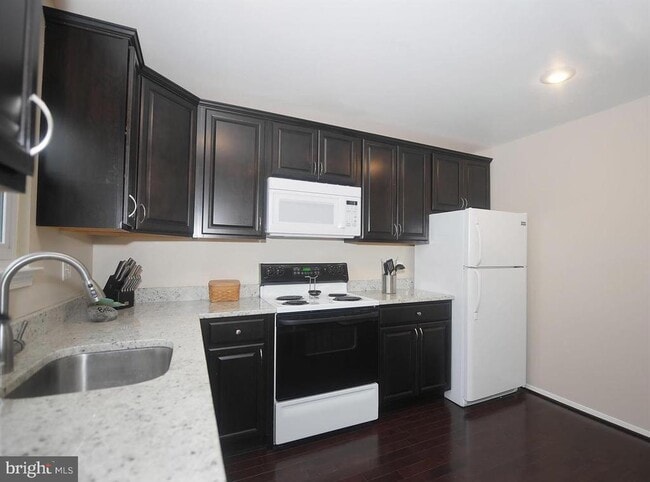 Building Photo - 22 Pike Hall Pl