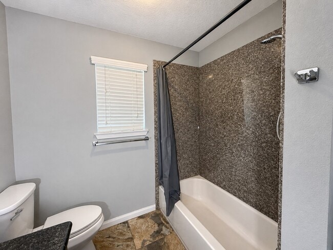 Building Photo - 12027 Silver Island Cir