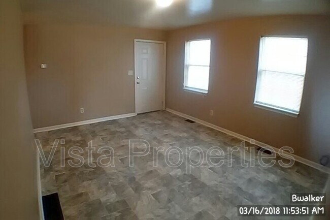 Building Photo - 420 Marret Ave