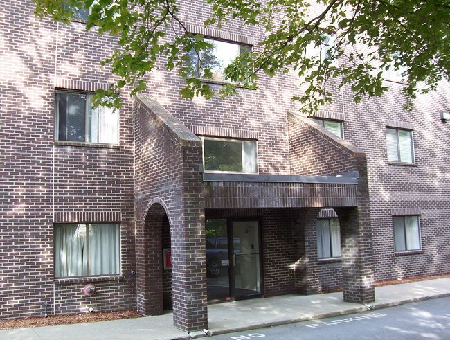 Primary Photo - 30 Pomeworth St