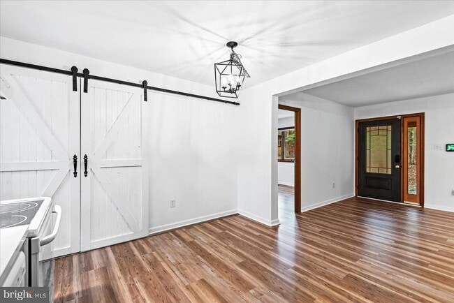 Building Photo - 65 Wades Run