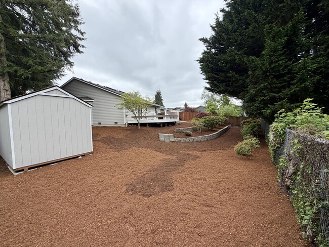 Building Photo - Cozy and Charming 3 Bedroom in Lynnwood!