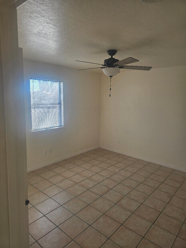 Building Photo - 1719 Siri Dharma Ct