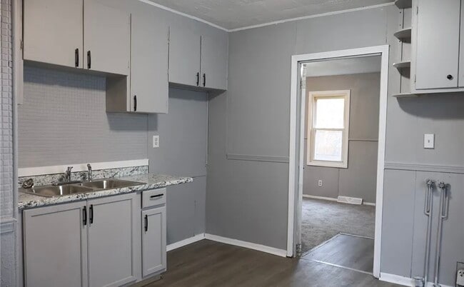 Building Photo - 12312 Carrington Ave