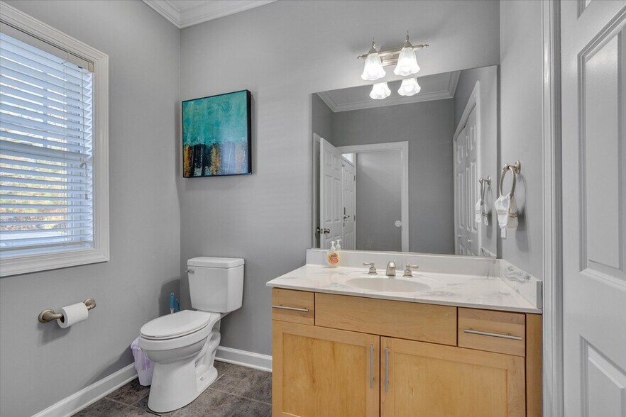 Building Photo - 942 Westland Ridge Rd