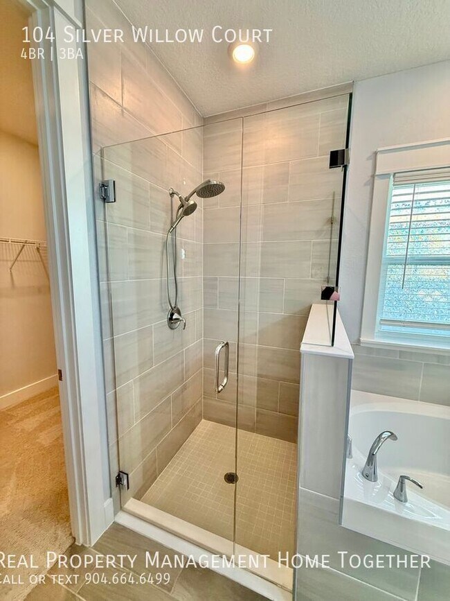 Building Photo - 104 Silver Willow Ct