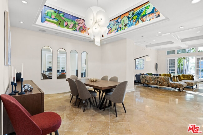 Building Photo - 2305 Canyonback Rd