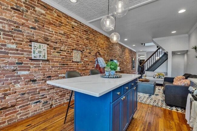 Building Photo - 1448 Patapsco St