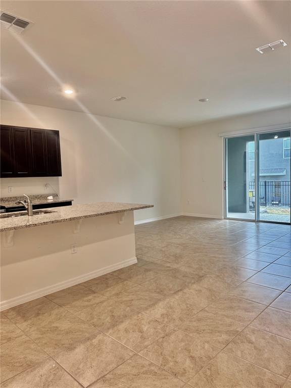 Building Photo - 1635 Thicket Ave