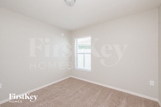 Building Photo - 5336 White Egret Ln