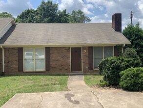 Building Photo - E Blackstock Rd -14