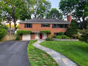Building Photo - 3505 N Jefferson St