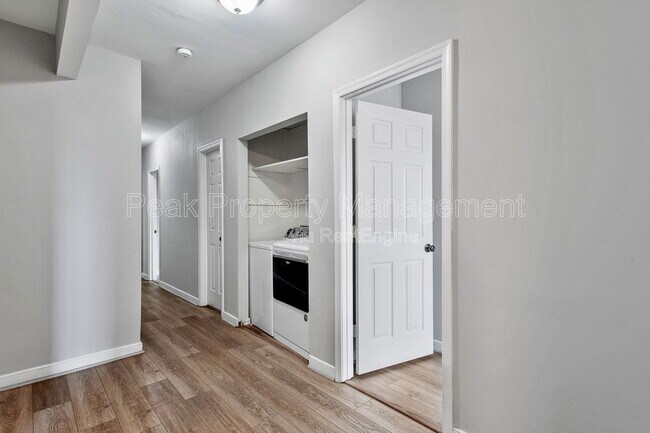 Building Photo - 612 N 32nd St