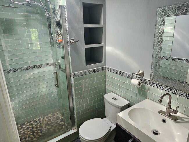 Building Photo - 457 N Colony Dr