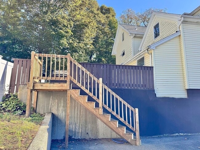 Building Photo - 86 Salem St