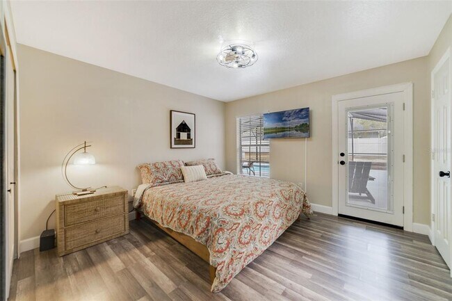 Building Photo - 40140 Palm St