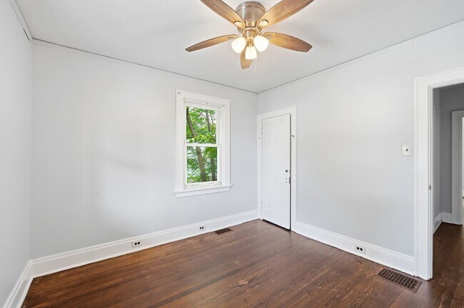 Building Photo - LEASING SPECIAL - sign a 13-month lease by 7/31/2026 and second month is free!