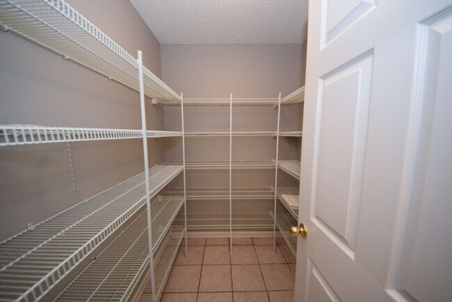 Building Photo - Gorgeous 3 bed, 2 bath with BONUS in Cordova.