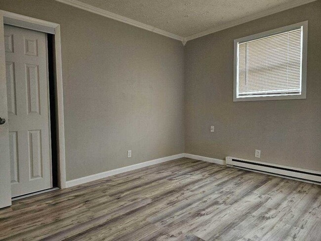 Building Photo - 6028 Laurel Hall Dr