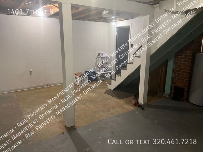 Building Photo - 1401 7th St N