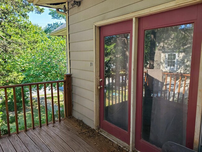 Building Photo - 1605 N Missouri Ave