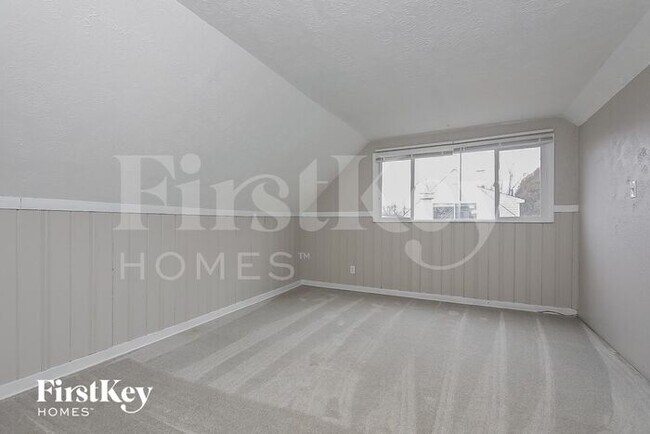 Building Photo - 3976 Richard Ave