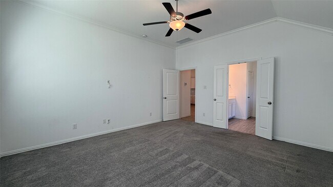 Building Photo - 13018 Hydeland Dr