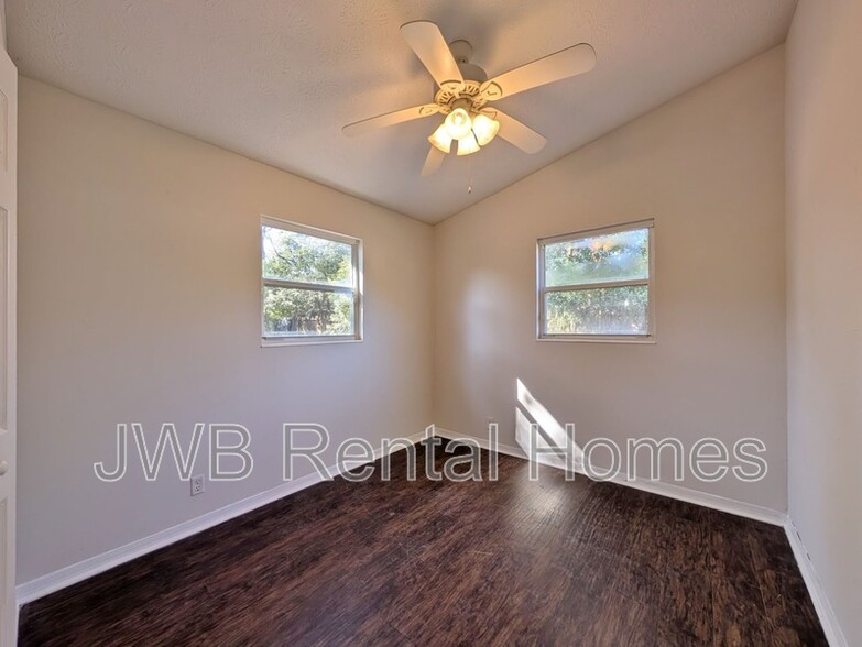 Building Photo - 7160 Eudine Dr S