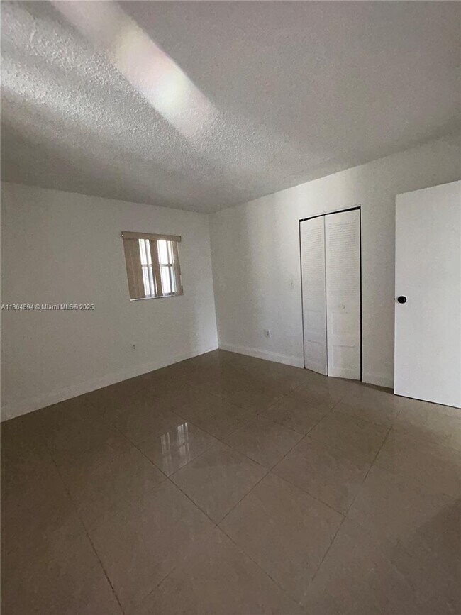 Building Photo - 1800 SW 81st Ave