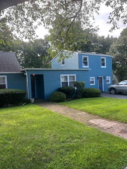 Building Photo - 56 Deer Dr