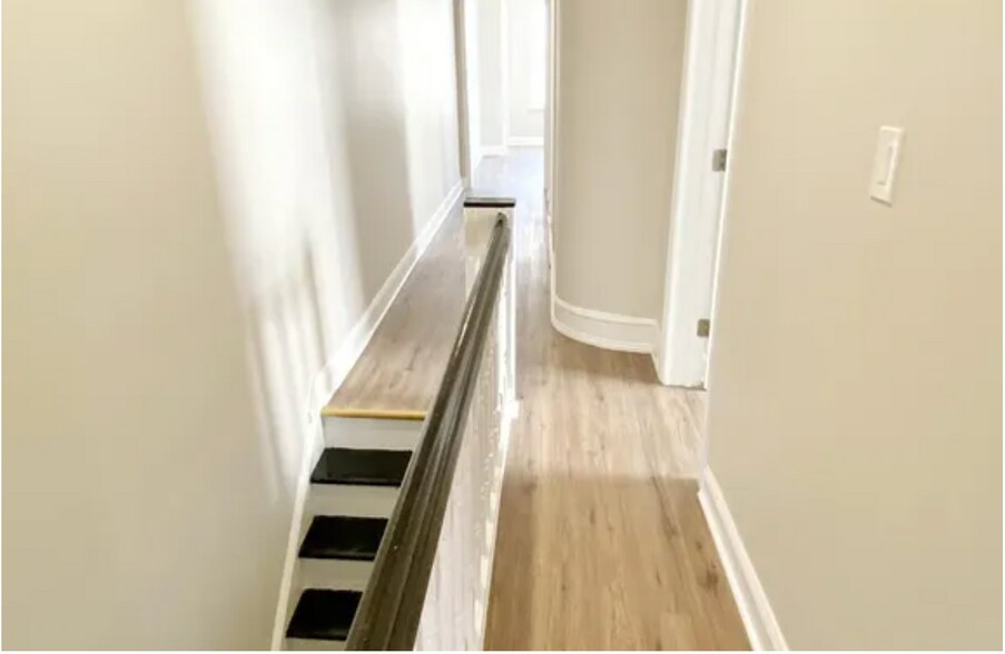 Building Photo - 2308 S 15th St