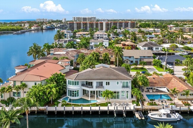 Building Photo - 863 Enfield St