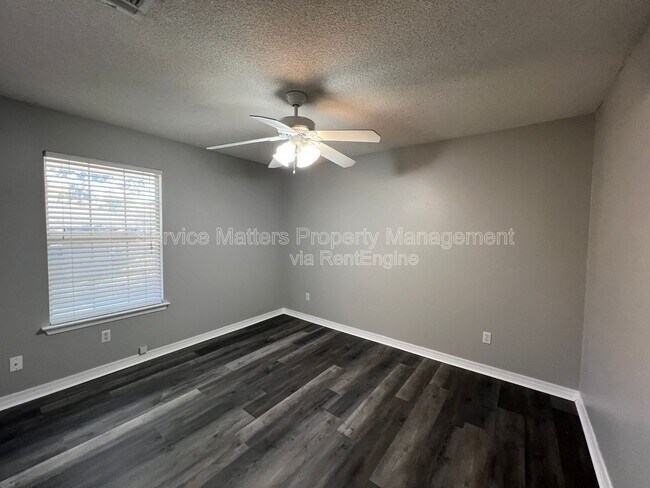 Building Photo - 4830 Timberland Dr