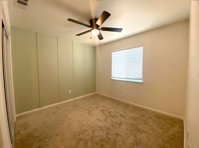 Building Photo - 1329 Hermosa Dr