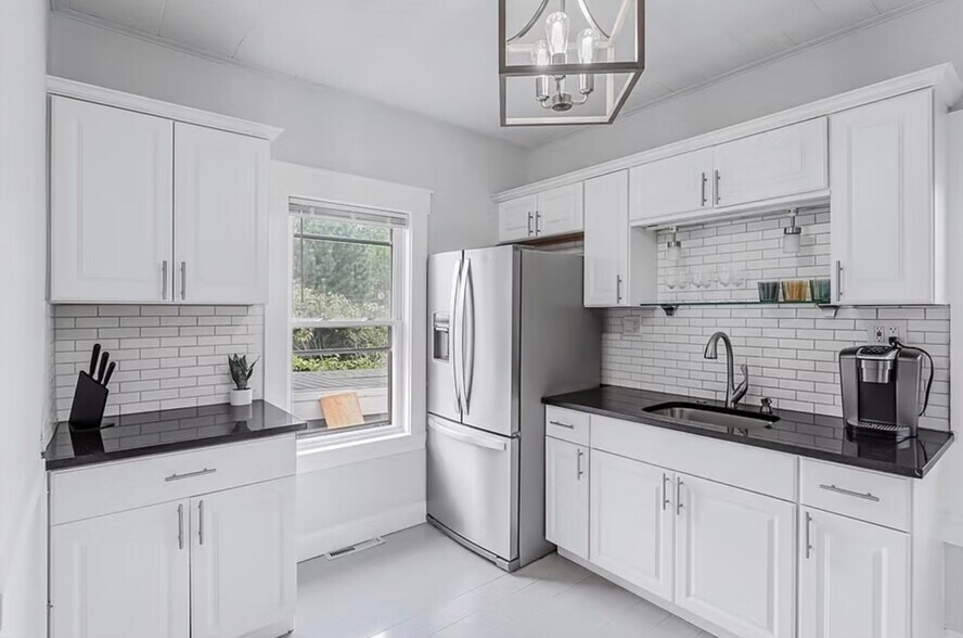 Building Photo - 67 Curtis Rd