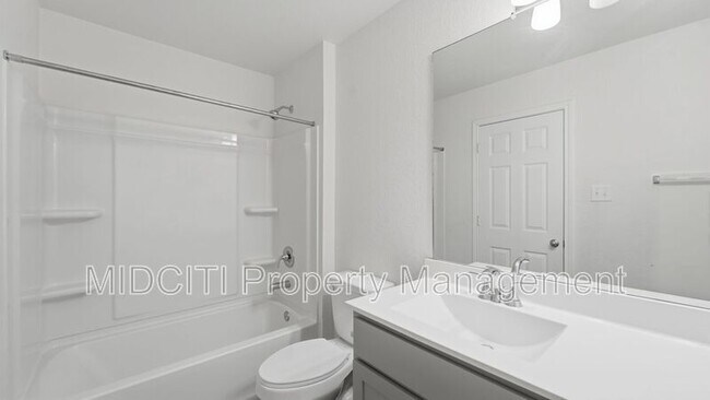 Building Photo - 10419 Salitrillo Bnd