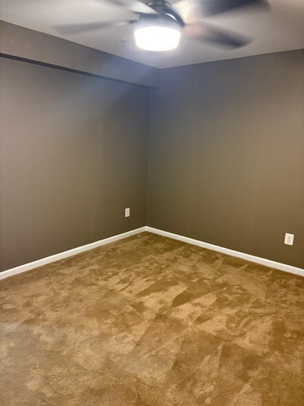 Building Photo - 1023 Anderson Pl SE