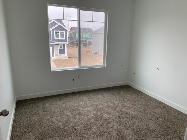 Building Photo - 3423 W 800 N