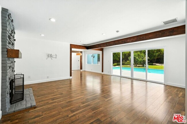 Building Photo - 20616 Quedo Dr