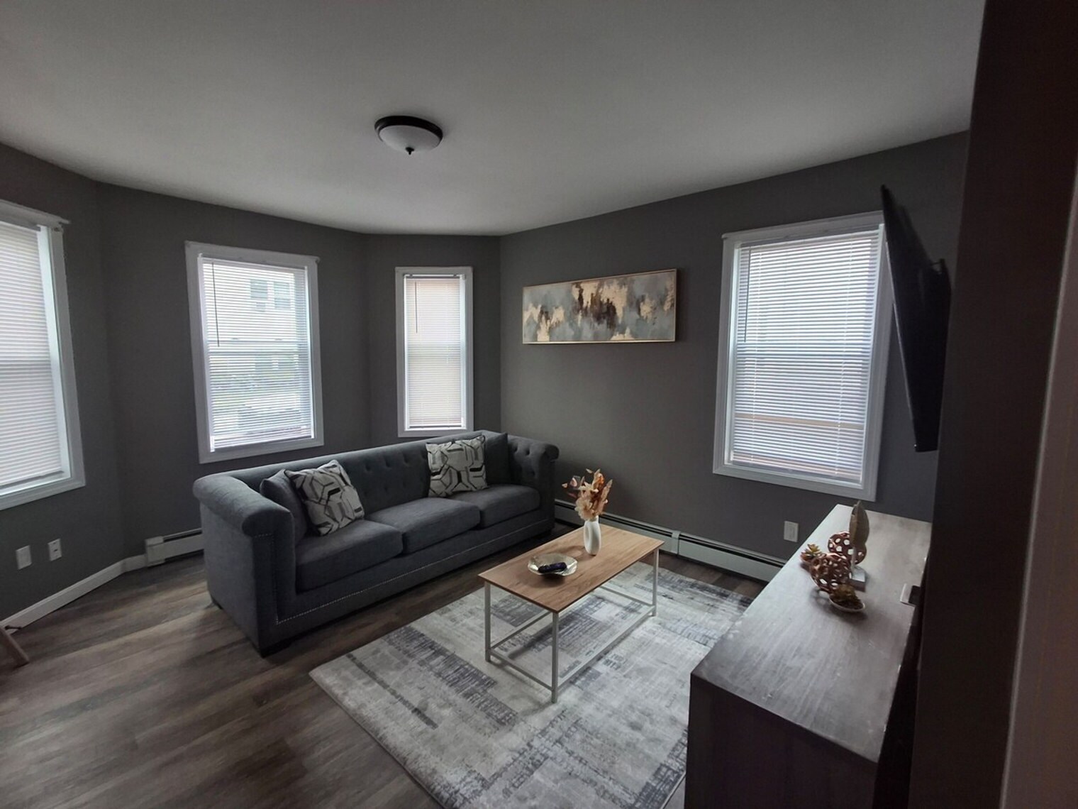 Building Photo - 30 Maynard St