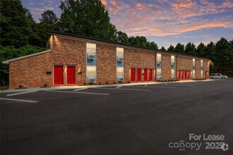 Building Photo - 1850 Lowell Bethesda Rd