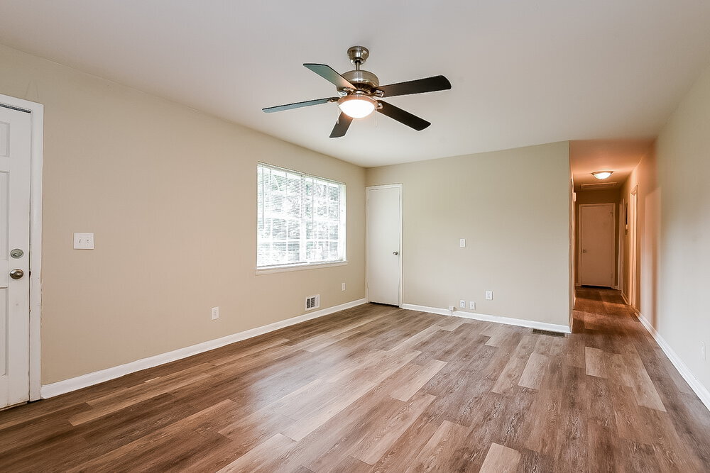 Building Photo - 4230 Senoa Dr